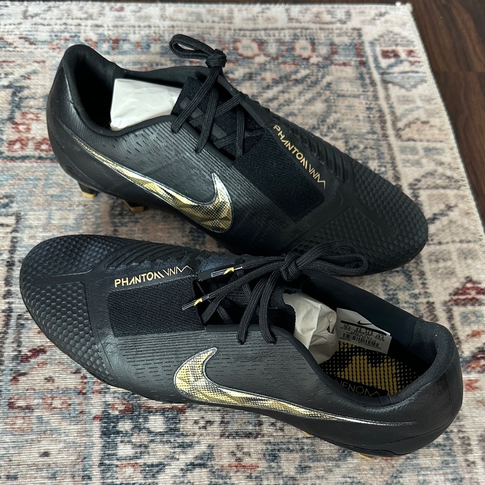 Nike Phantom Venom Black/Gold. Made in Italy. Never Worn / Brand New. Rare